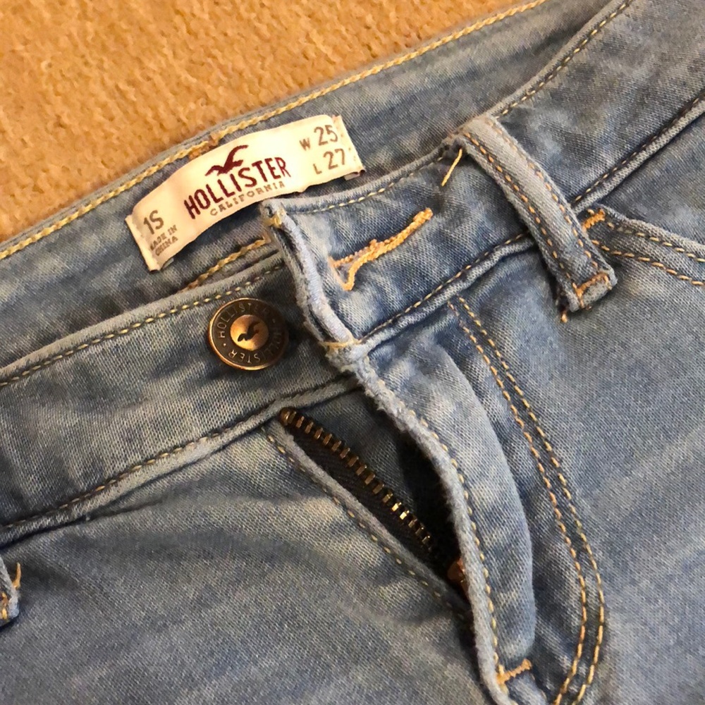 Hollister Co. crop Jeggings